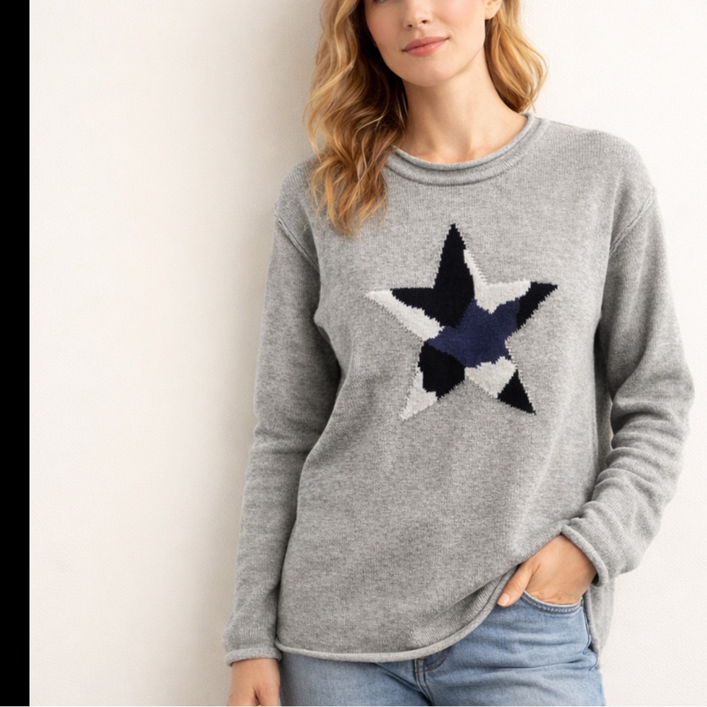 NWOT SIMPLY ZEN Camo Graphic Star Relaxed Pullover knit Sweater Size S